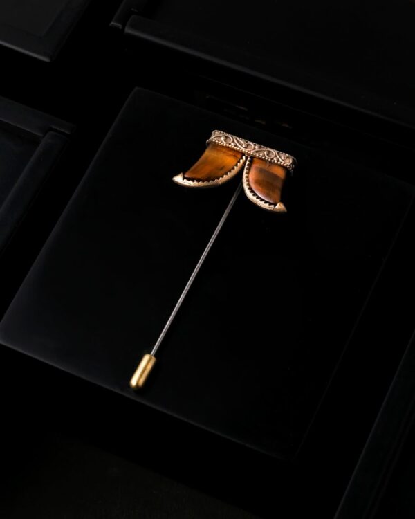Cosa Nostraa : The Claw Pin – Stand Out With Elegance And Royalty