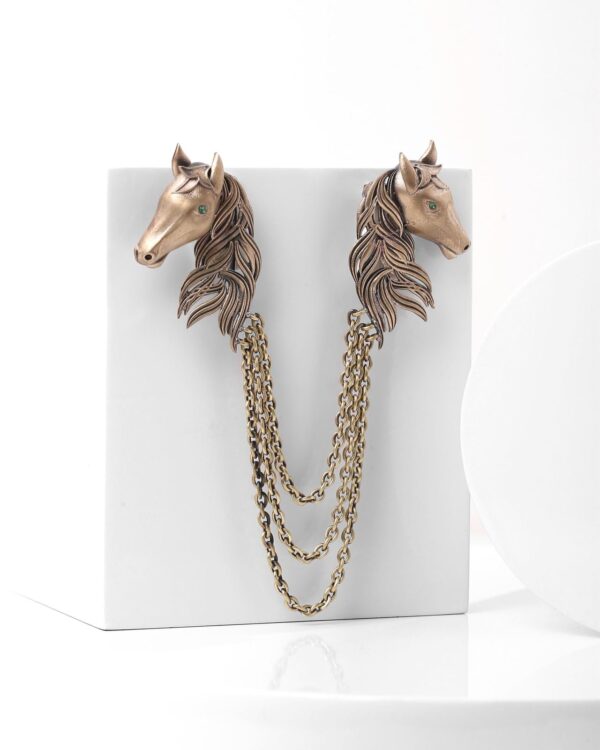 Cosa Nostraa’S Exquisitely Crafted Horse Ethnic Wear Jewellery Brooch