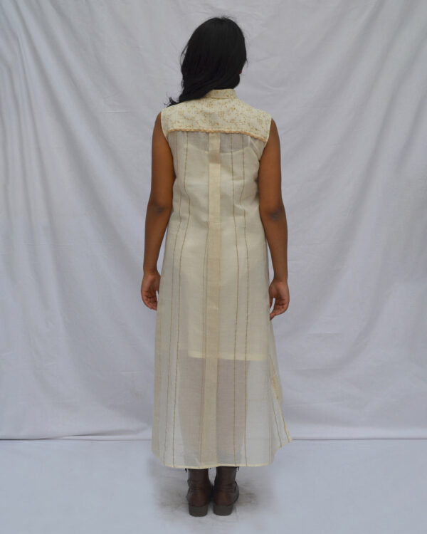 Ahmev’s 3D Printed Shirt Dress: A Modern Wardrobe Staple