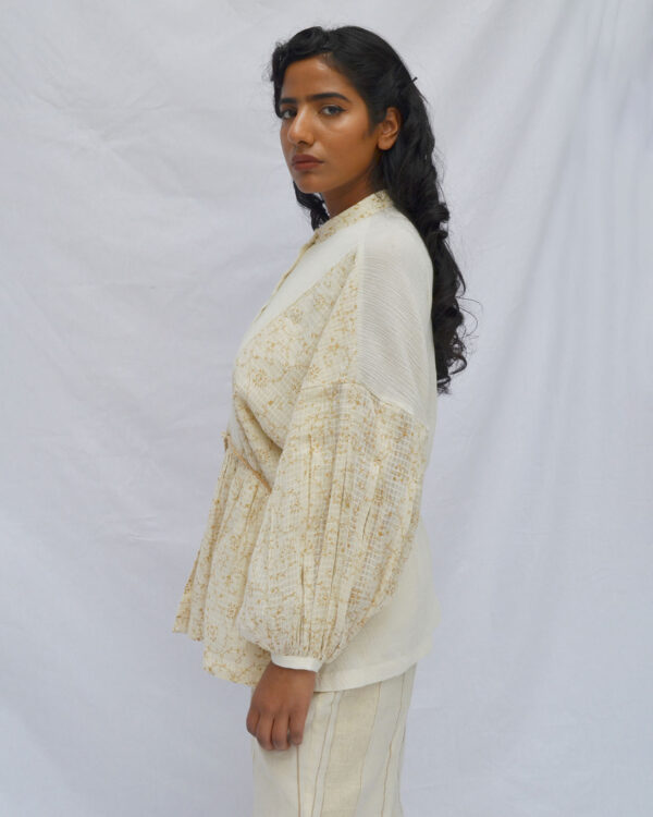 Ahmev’s Cotton Blouse: Timeless Elegance with a Modern Twist